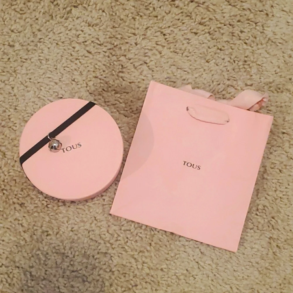 Tous Gift Pink Box and Bag - Picture 1 of 2